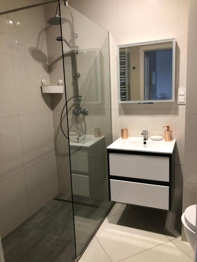 ורשה Apartamenty Metro Slodowiec, Free Parking Zeromskiego 1 Cmkp- 5 Min מראה חיצוני תמונה